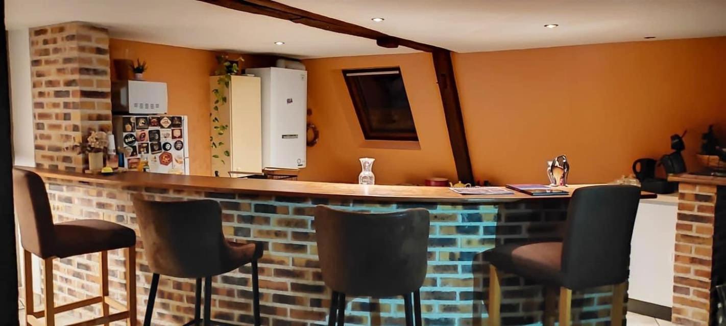 Duplex Atypique Dans La Cite Medievale Laon Exterior foto